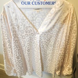Ee:some White Catimal Print Blouse sz L